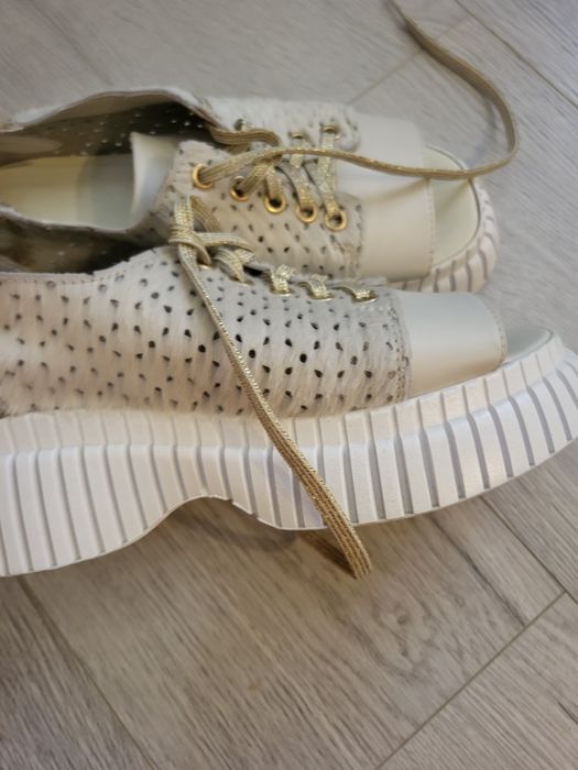 Сандали Габина затворени естествена кожа и косъм