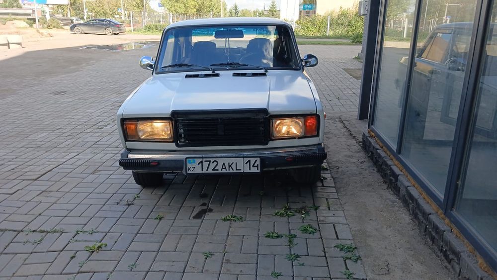 Продам ВАЗ 2107 инжектор