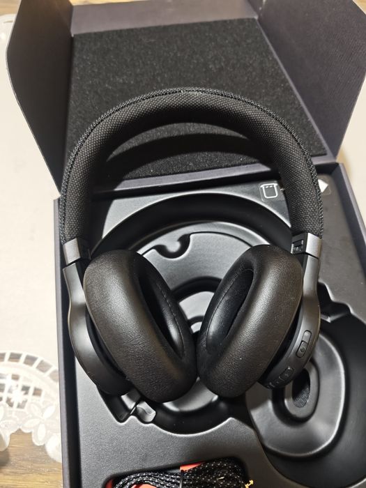 Слушалки  JBL LIVE660 nc