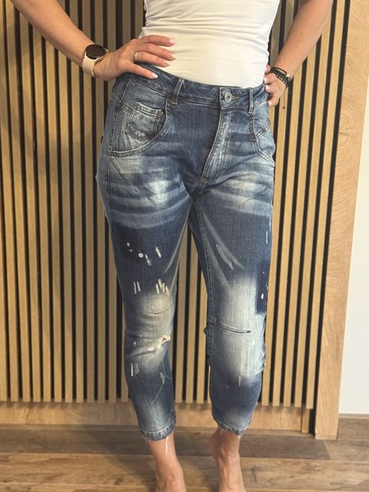 Различни модели дамски дънки