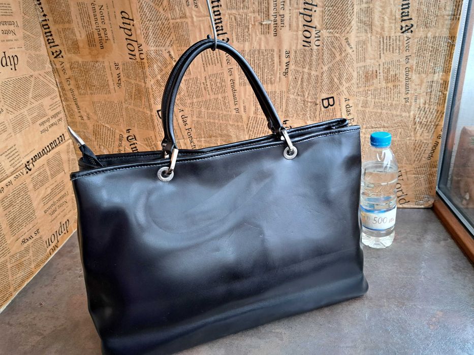 дамска черна чанта,Frederic Paris,кожена-естествена кожа