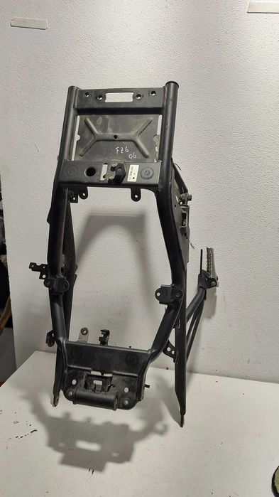 Aproape orice piesa Yamaha FZ6S Fz6N 2004+