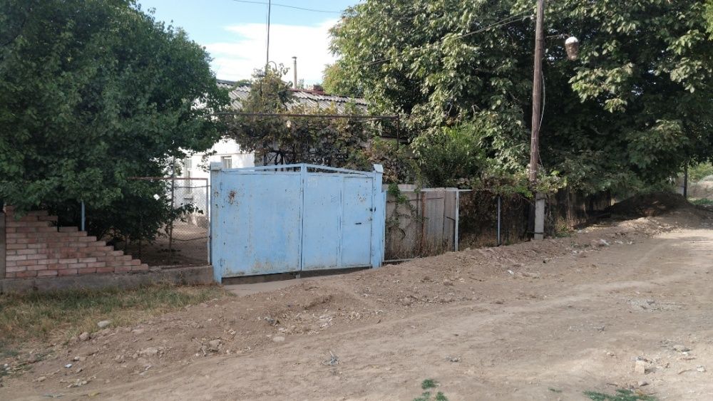 Дом на центральной улице.