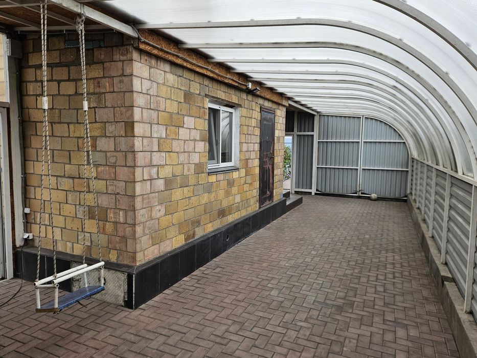 Продается двухэтажный дом