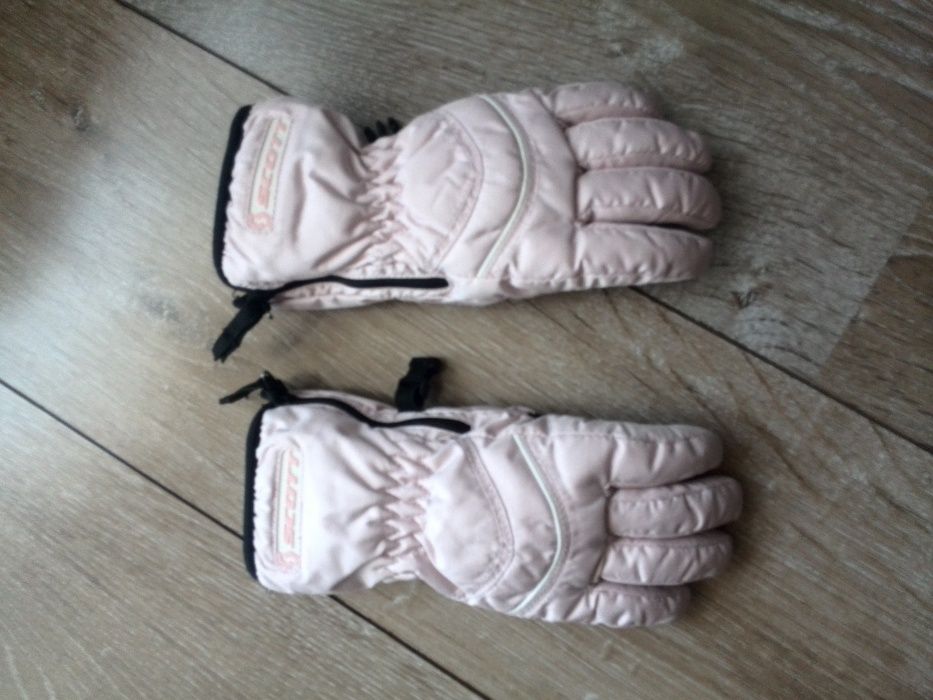 Ръкавици на Скот