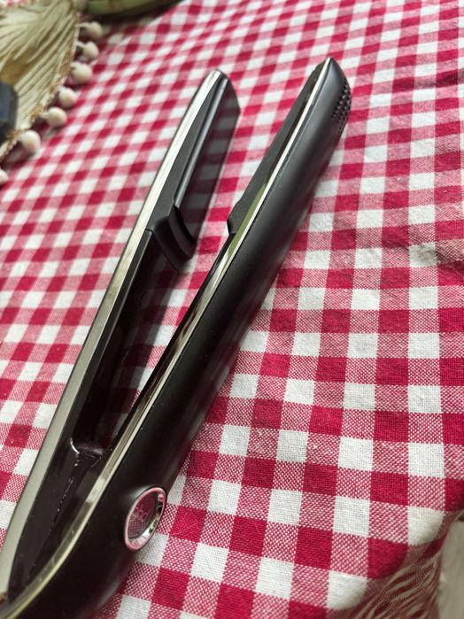 GHD-Hair Straightener