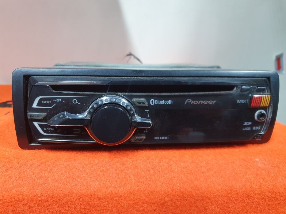 магнитола и сабвуфер