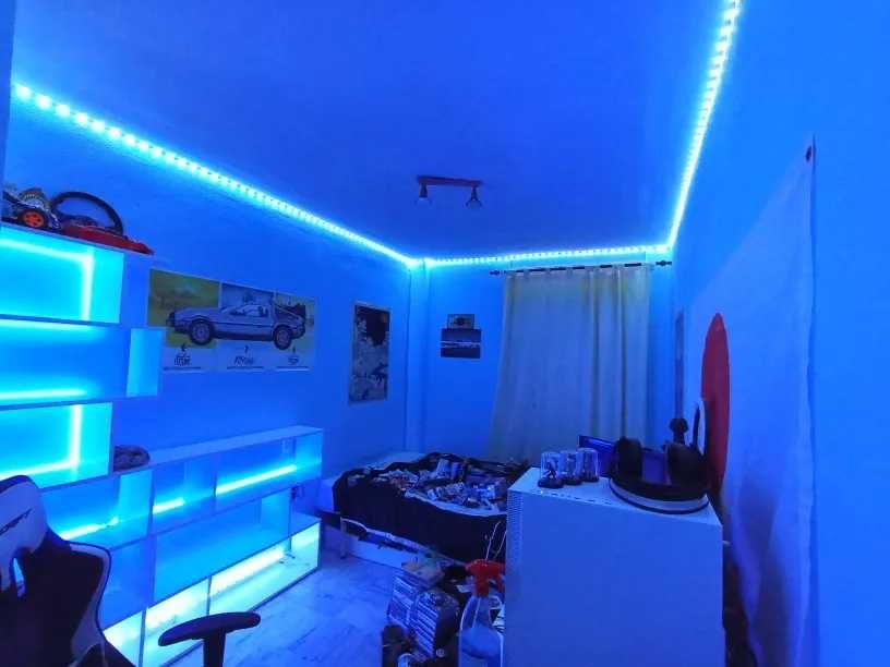 Banda Led 5050 RGB 20 metri cu telecomanda si prin telefon