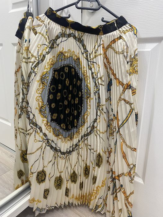 Fuste plisate  impecabile Zara