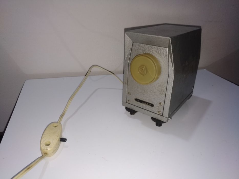 Proiector diafilme rusesc