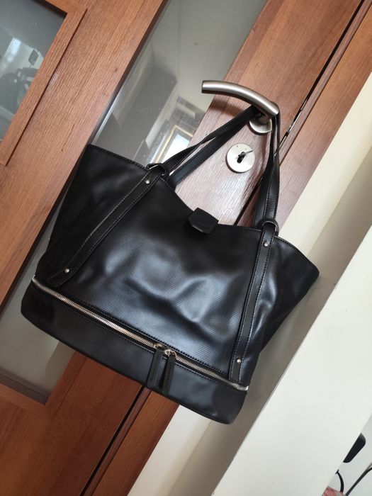Geox дамска стилна чанта 35евро