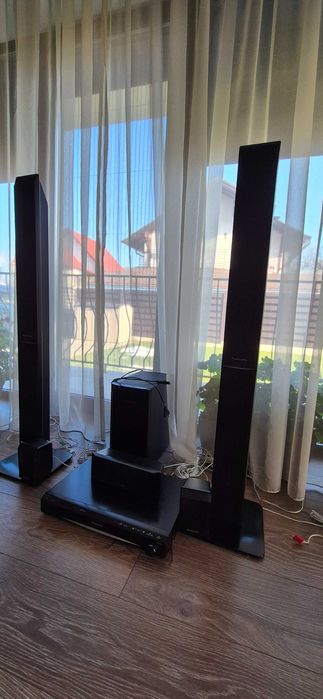 Home theater/cinema Panasonic SC-PT560 si casti wireless Panasonic