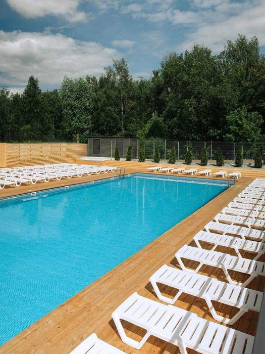 Пластиковые шезлонги оптом от производителя