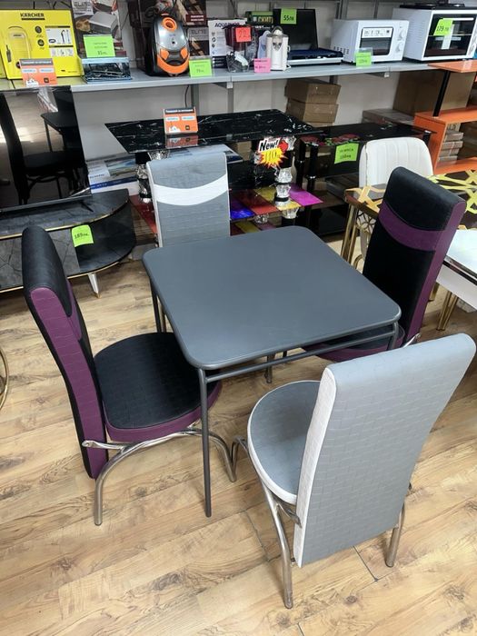 Маса и 4 стола  комплект