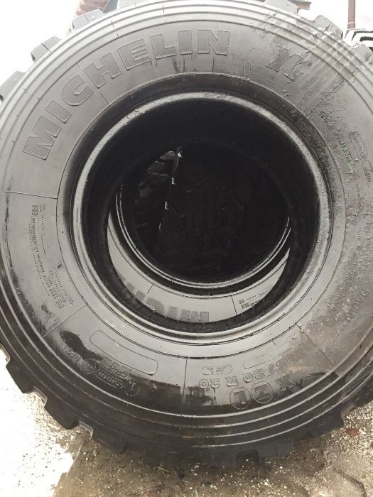 Gumi 12.5 R20 365/80R20