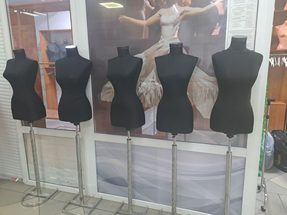 Продам маникены,вешалки,оборудование