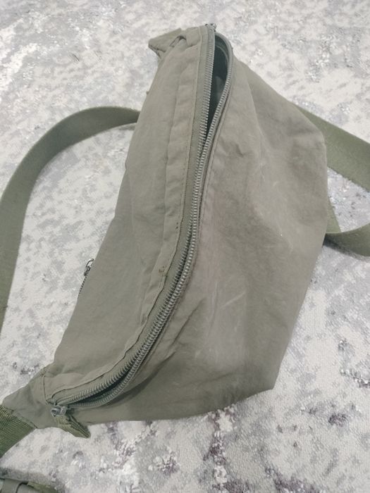 Продам сумочку Colin's