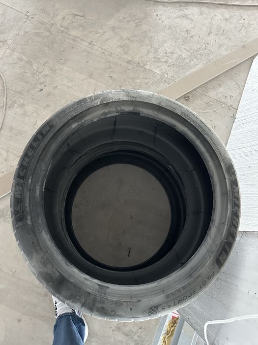 274/35 R19 285/30 R20 Michelin PS4S