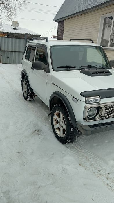 Продам ниву 21214.