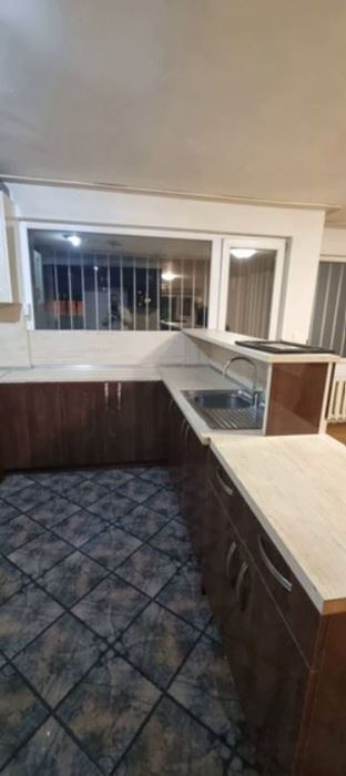 Дава се под наем Многостаен апартамент в София, Борово - 200 кв.м за 1196.97 € - Снимка #2