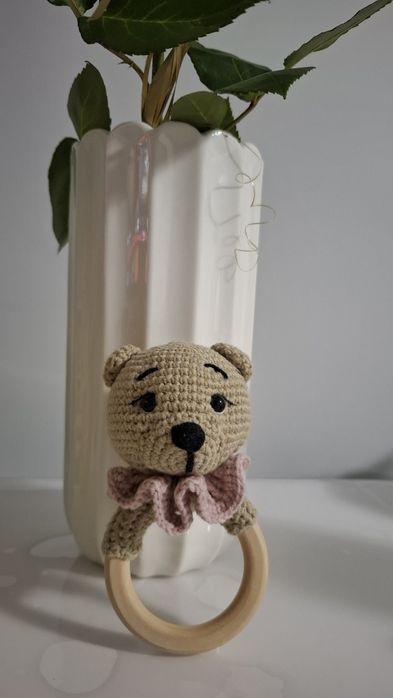 Ръчно плетена дрънкалка