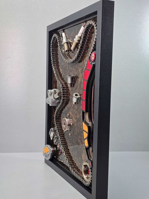 3D картина с части от двигател в епоксидна смола