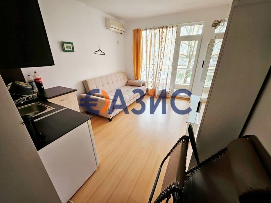 Продава се Едностаен апартамент в к.к. Слънчев бряг - 28 кв.м за 665 €/кв.м - Снимка #1