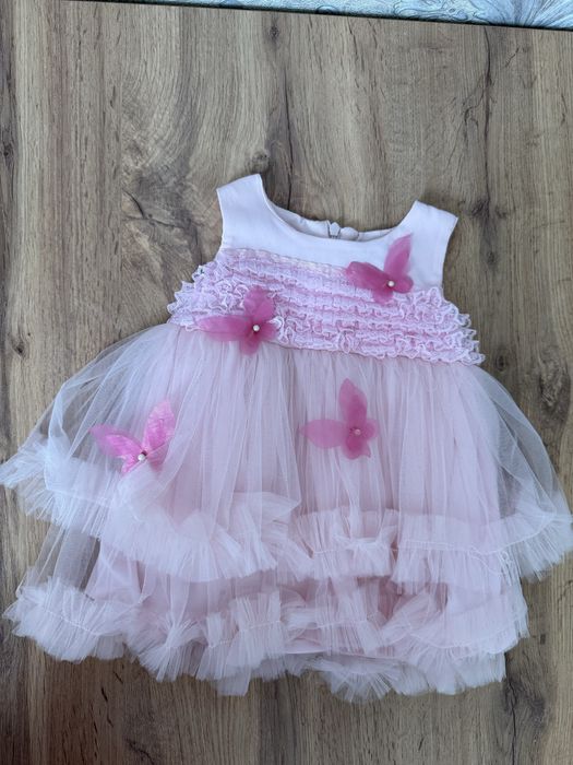 Платье нарядное на малышек
