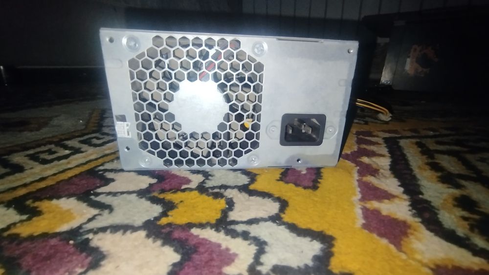 Блок питания Chicony