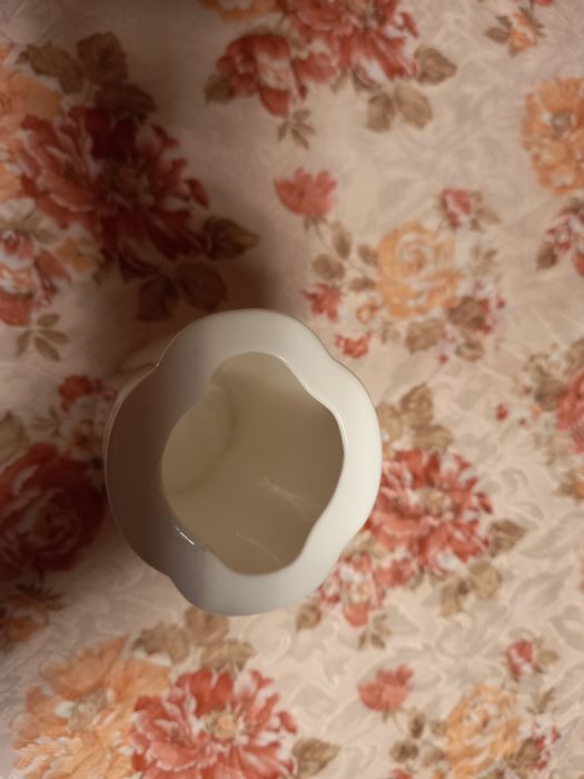 Вази разнообразни