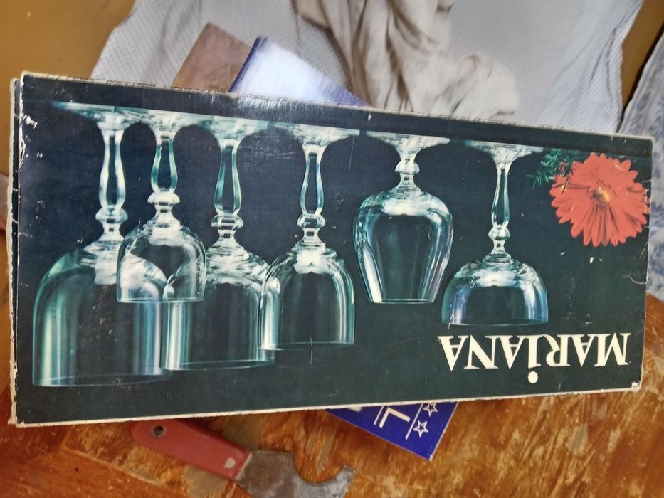 Столовый сервиз бокалы