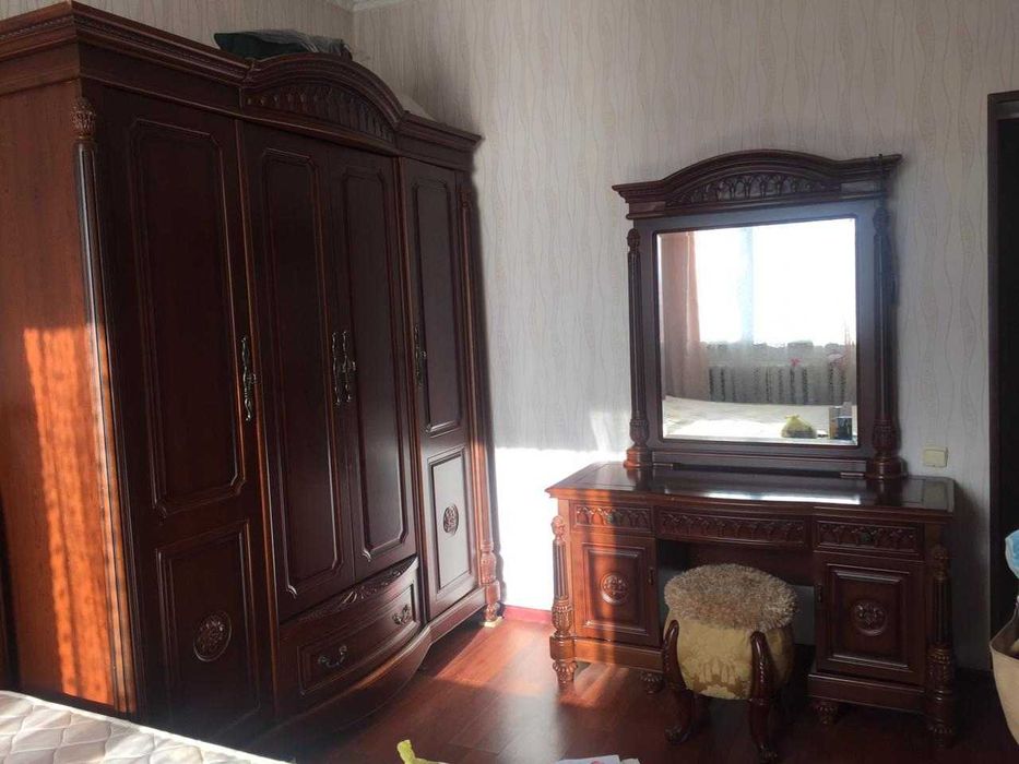 Спальный гарнитур