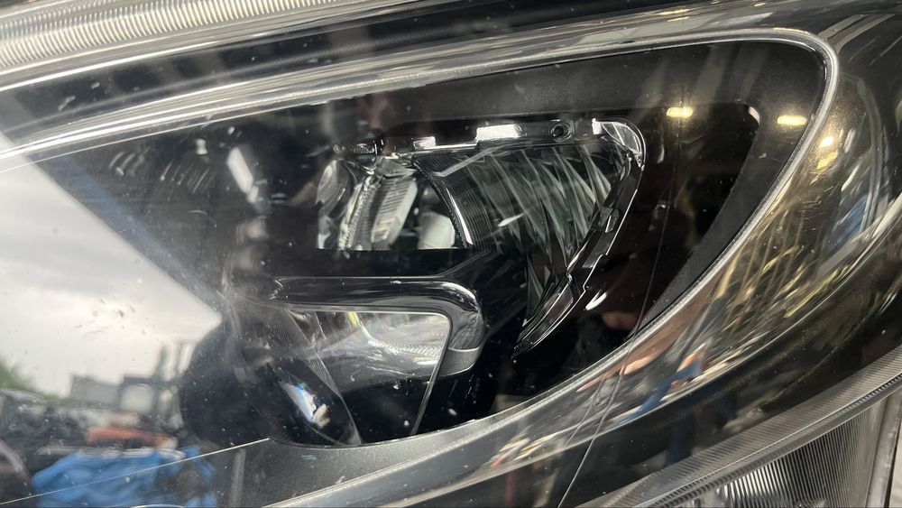 Десен и ляв фар Mercedes Vito W447 2016-