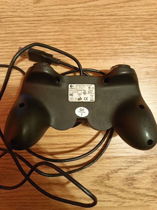 Controler game pad Logitech Dual Action