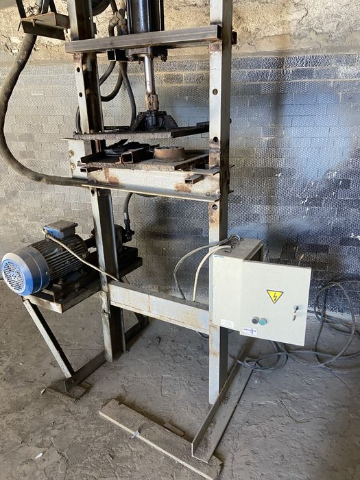 Пресс гидравлический