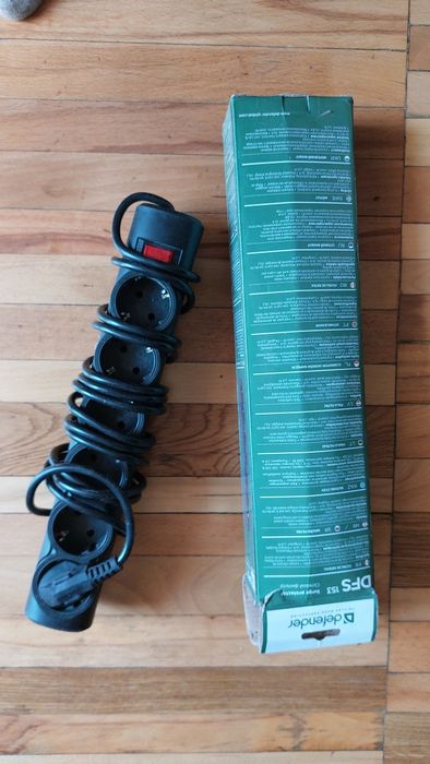 Удлинитель 6-ю розетками Евростандар .Индикатор сети  DFS 153_