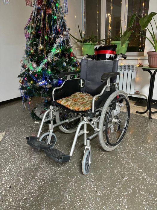 Инвалидная коляска