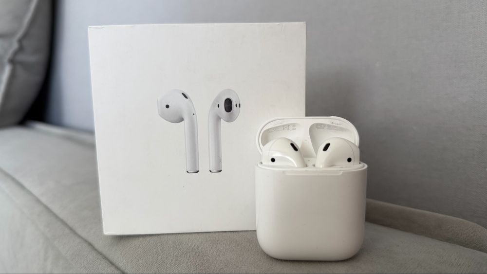 Airpods 2, оригинал, в отличном состоянии