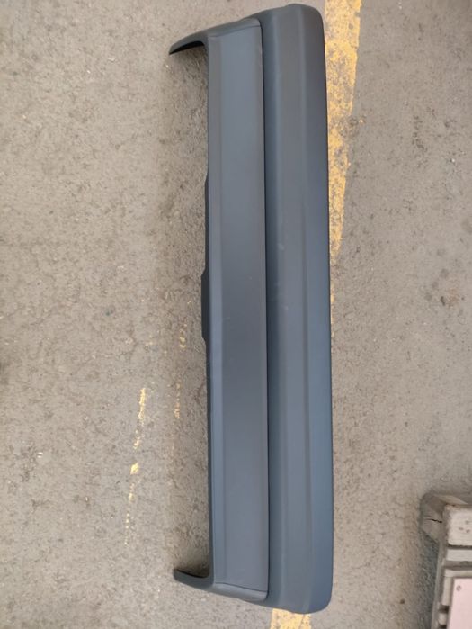 Задний бампер мерс 190