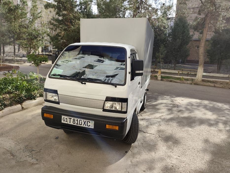 Labo sotiladi faqat naxtga kraskasi bor