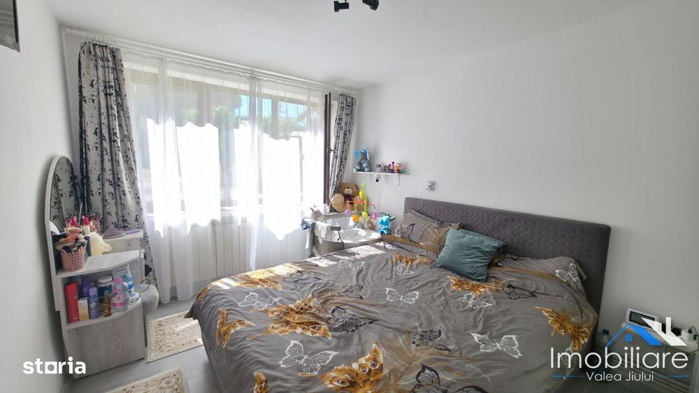 Apartament 2 camere - Lupeni, Str. Parangului, 55 mp, Renovat in 2025