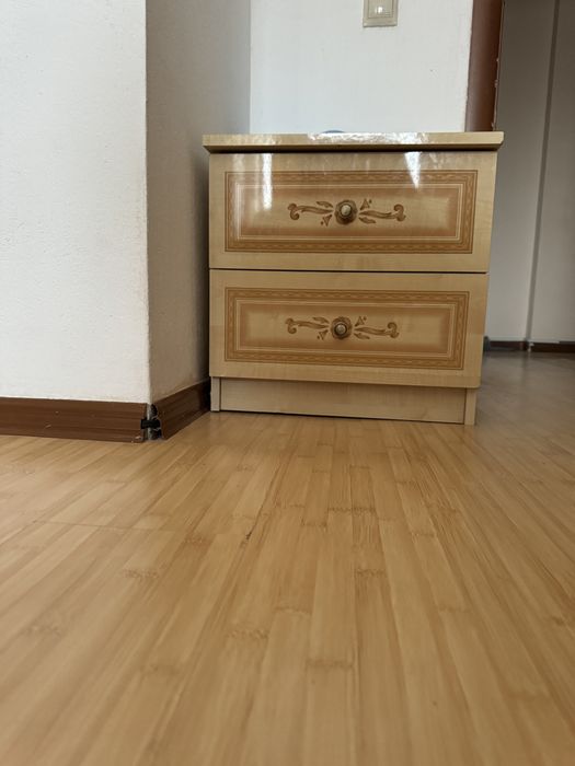 Спальный кровать, тумбочка