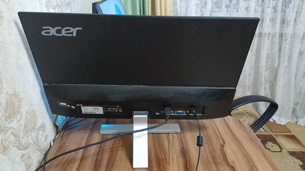 Монитор acer RT240Ybmid