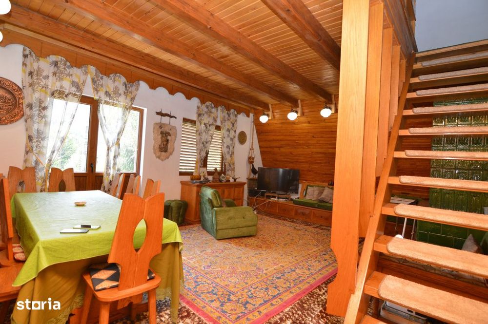 Vanzare Vila 6 Camere Maneciu-Cheia