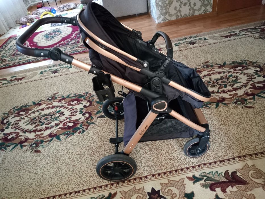 Продам коляску belecoo