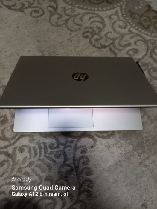 Noutbook .hp athlon yangi.studentlar uchun.1hafta ishlangan