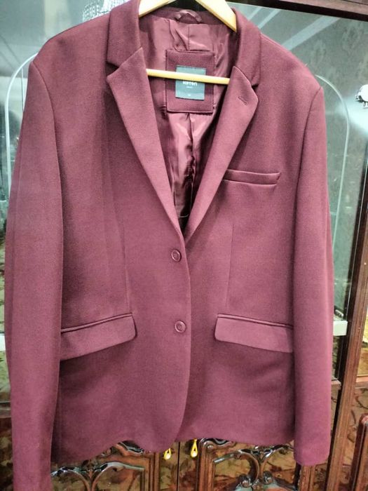 Таза костюм сатылады.