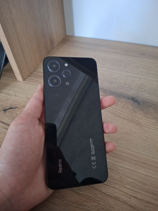 Телефон Редми 12