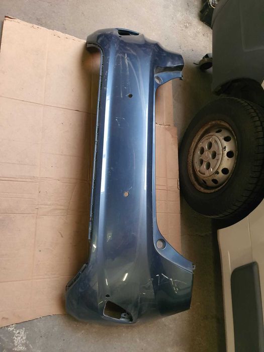 Форд фиеста МК8 задна броня парктроник