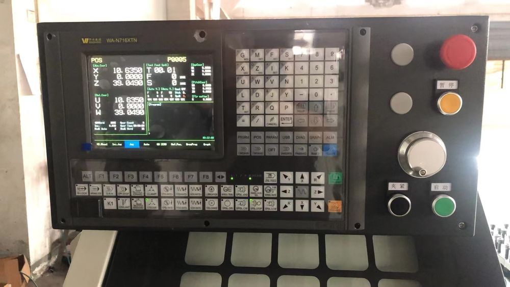 ЧПУ токарный станок